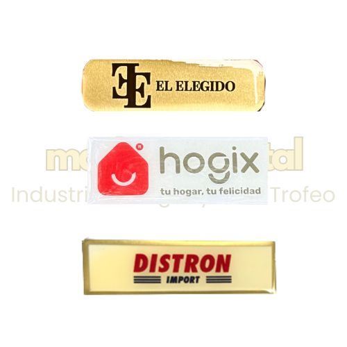 Imagen de Distintivos de metal con emblemas comerciales y nombres (opcional)